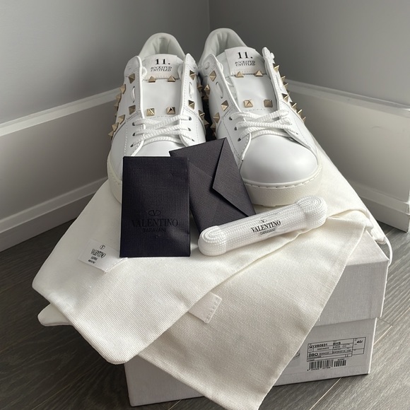 BRAND NEW Valentino Garavani White Rockstud Untitled Sneakers - Picture 6 of 6